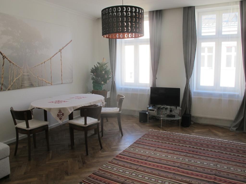 クラクフApartament Czapskich Big Houseアパートメント エクステリア 写真